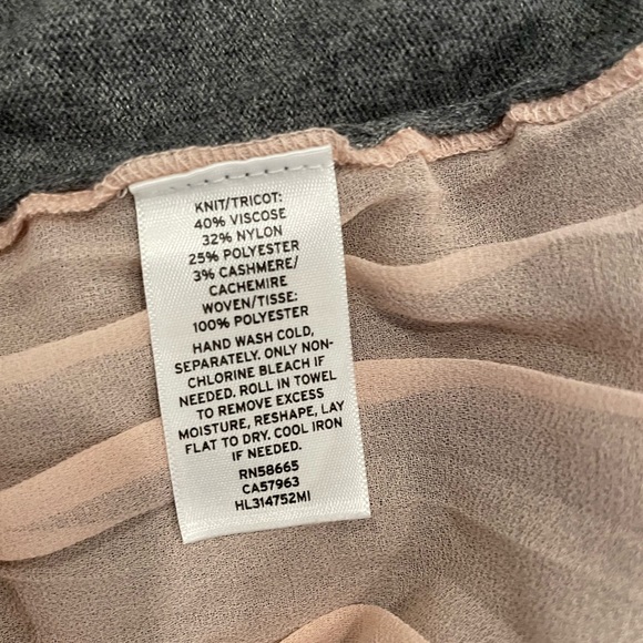 Chelsea28 Grey Sweater with Sheer Pink Accordion Hem Split Back Size Small - Picture 8 of 8
